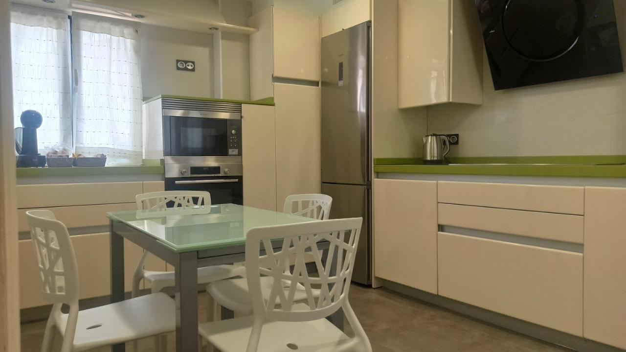 Ohana, Apartamento-Parking Privado Gratis-Centrico-Wifi-Ascensor-Sin Cuestas-82M2 Bermeo Ngoại thất bức ảnh